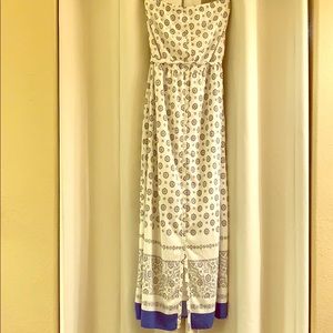 Old Navy White Maxi Dress w/pattern XL